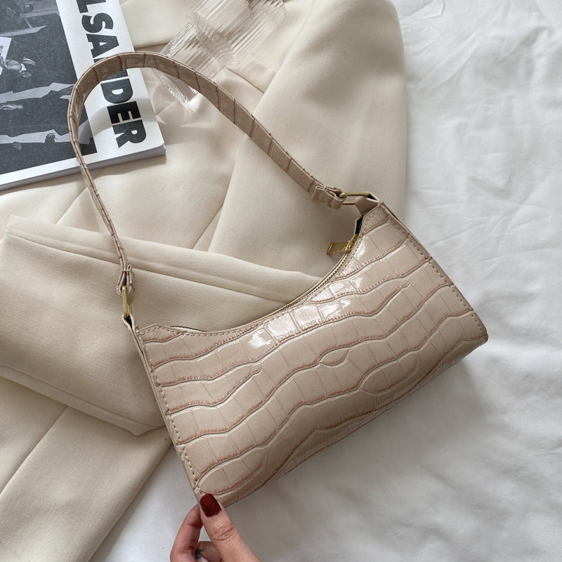Noir Élégance Croc Baguette
